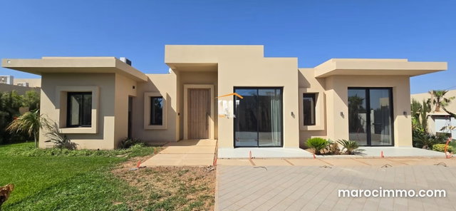 Beautiful Ground Floor Modern Villa Located in a Private and Secure Residence — 5