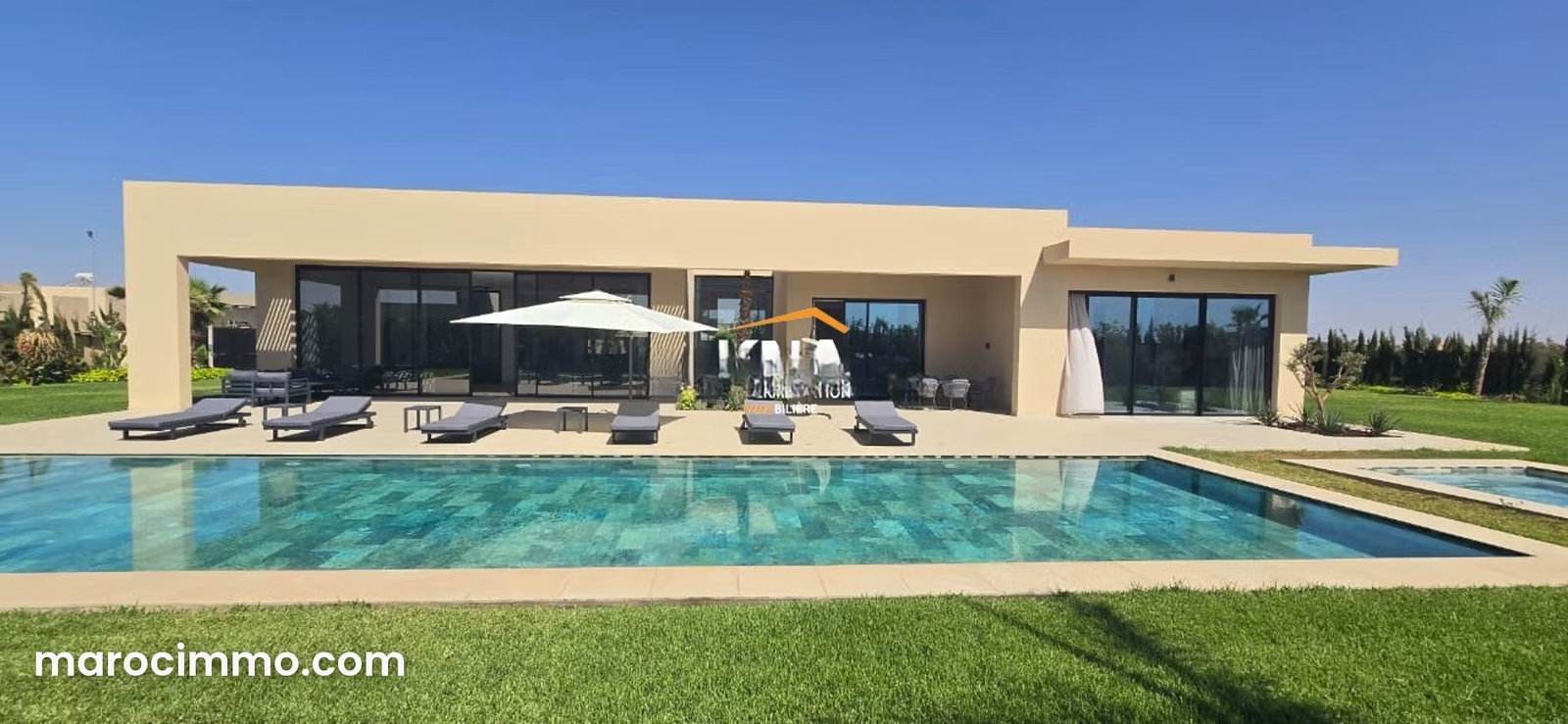 307 m² Villa with Swimming Pool and Large Garden, Route de Ouarzazate — Marrakesh