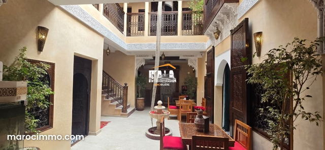 Joli Riad situé dans le quartier Bab Ghmat — Marrakech