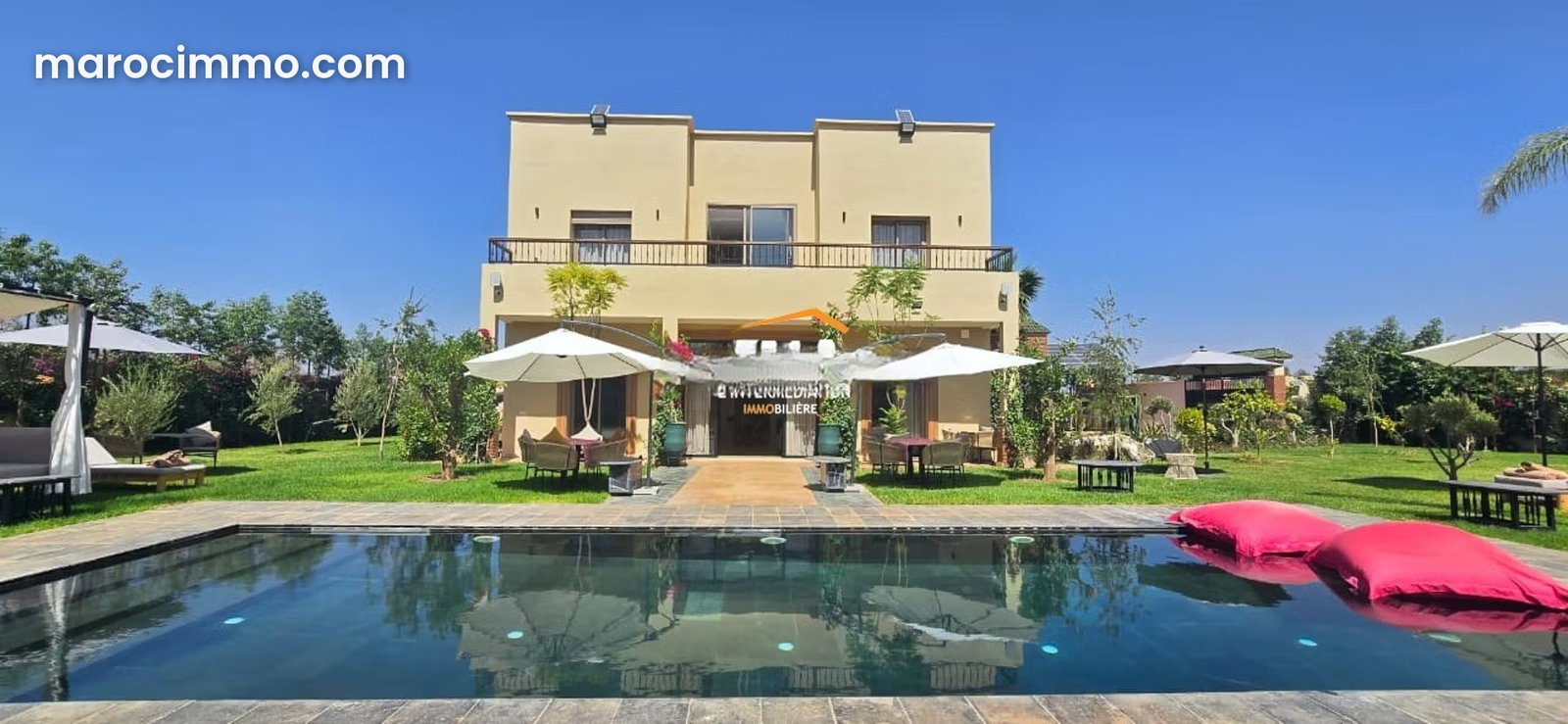 320 m² Villa on 2,800 m² Grounds with Pool, Marrakech — Marrakesh