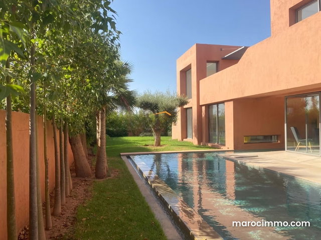 Beautiful villa located in a secure residence of 10 villas — 2