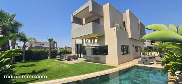 Beautiful Contemporary Villa in a Secure Golf Resort — 4