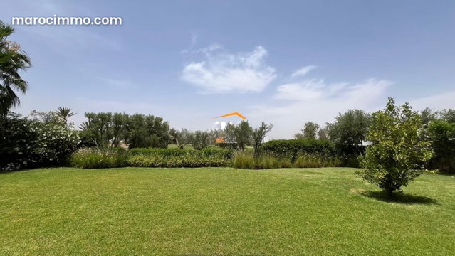 Très Belle Villa de plain pied située en front de golf au sein d’un complexe sécurisé — 4