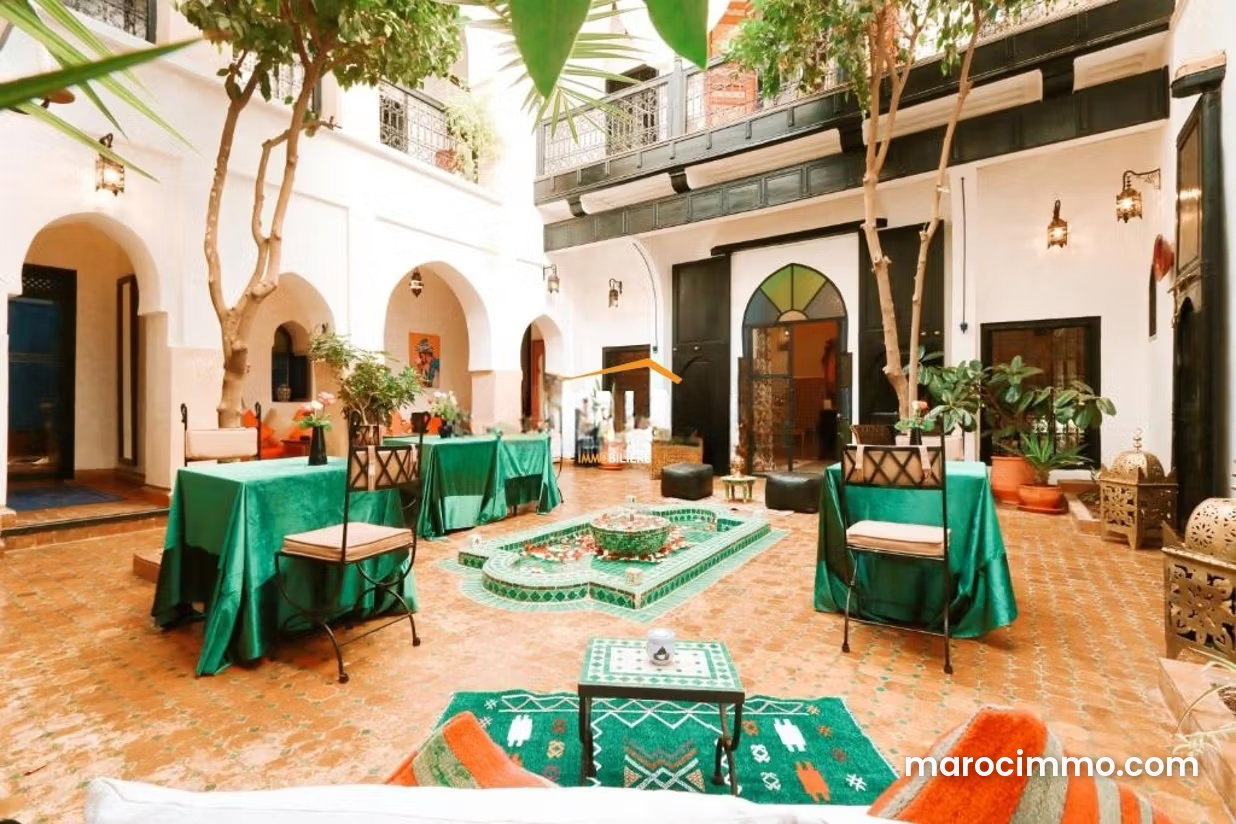 Prestigious 962 sqm House, 8 Bedrooms, Les Portes de Marrakech — Marrakesh