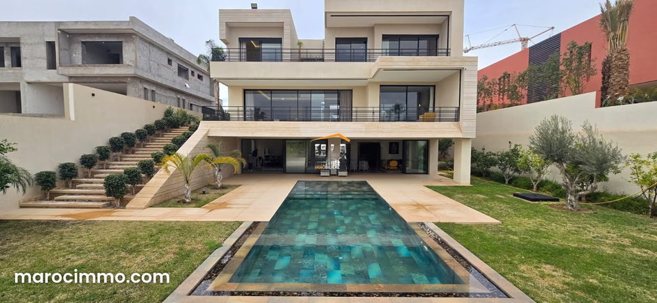 Belle Villa moderne au sein d’une résidence golfique sécurisée