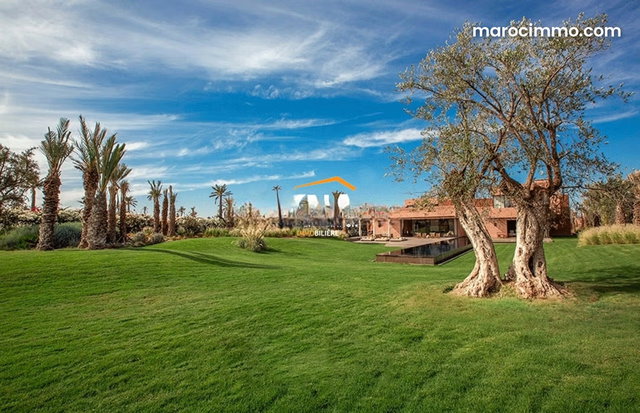 Breathtaking Contemporary Villa with Atlas Mountain Views — 3