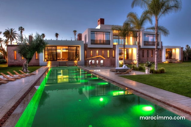 Sublime Villa de style contemporain au parc arboré — 2