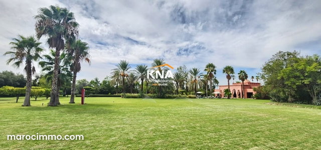 Superbe Villa au caractère et design de style mixte dotée d’un magnifique parc arboré et fontaines — 5