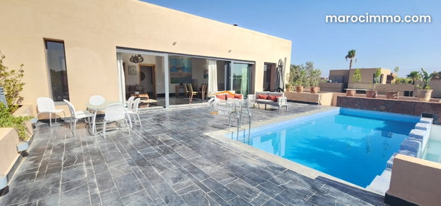 Modern and Atypical Villa with Ground Floor Evening Area and Upper Floor Living Area with Pool — 4