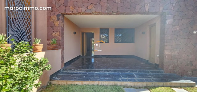 Modern and Atypical Villa with Ground Floor Evening Area and Upper Floor Living Area with Pool — 2