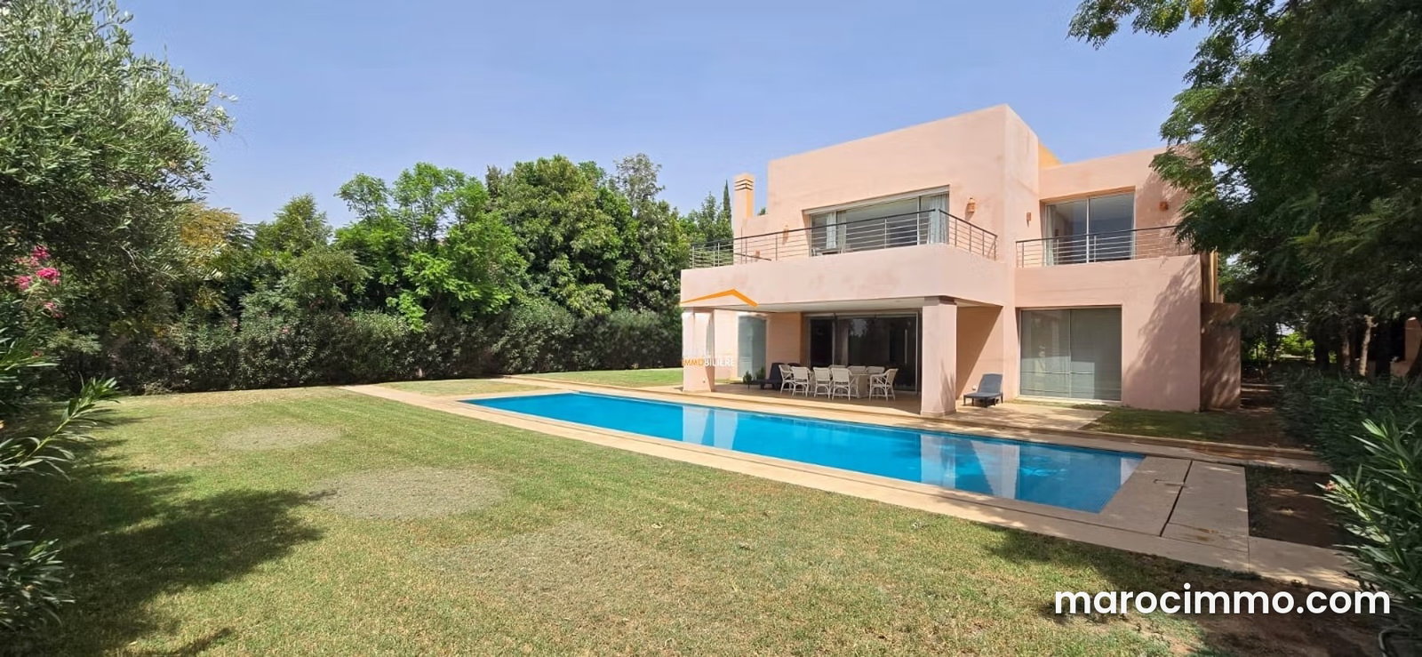 Villa 600 m² avec piscine et jardin, Hay Al Hassani, Marrakech — Marrakech