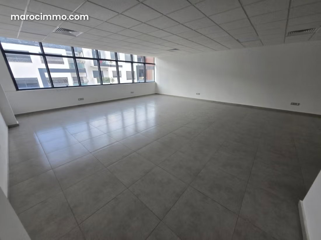 75 m² Office for Rent in Oulfa, Casablanca, in a Modern Building — Casablanca