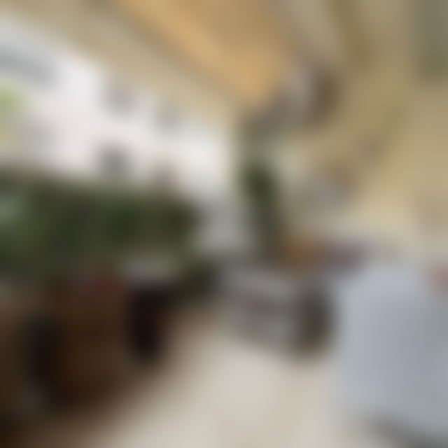 شقة عصرية فسيحة للبيع بحي الأميرات في الدار البيضاء — الدار البيضاء