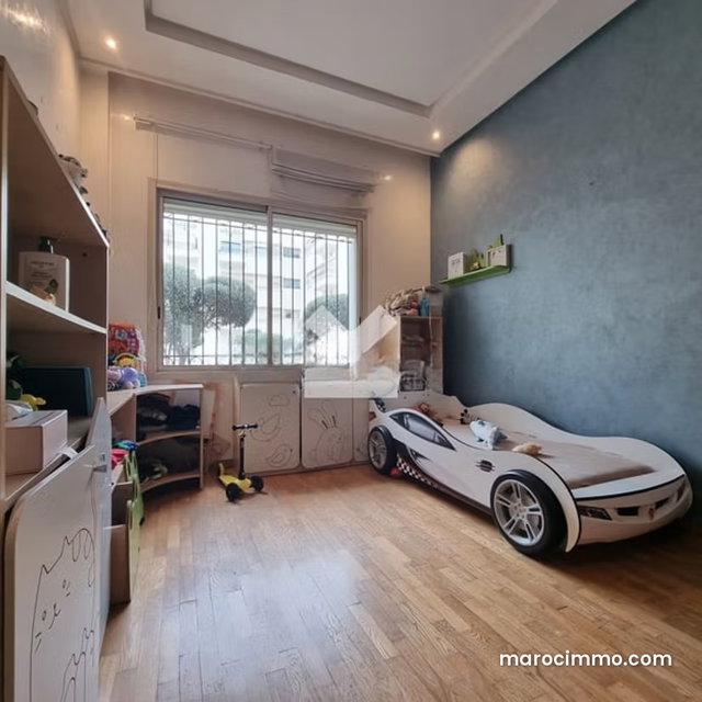 Appartement à Vendre de 163.0 m² à Casablanca, Oasis — 3