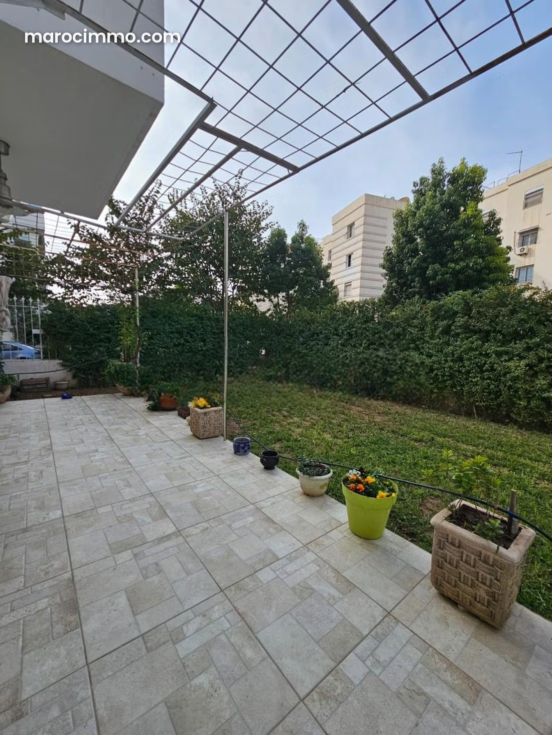 Appartement meublé avec terrasse et jardin à Hay Mohammadi Agadir — Agadir