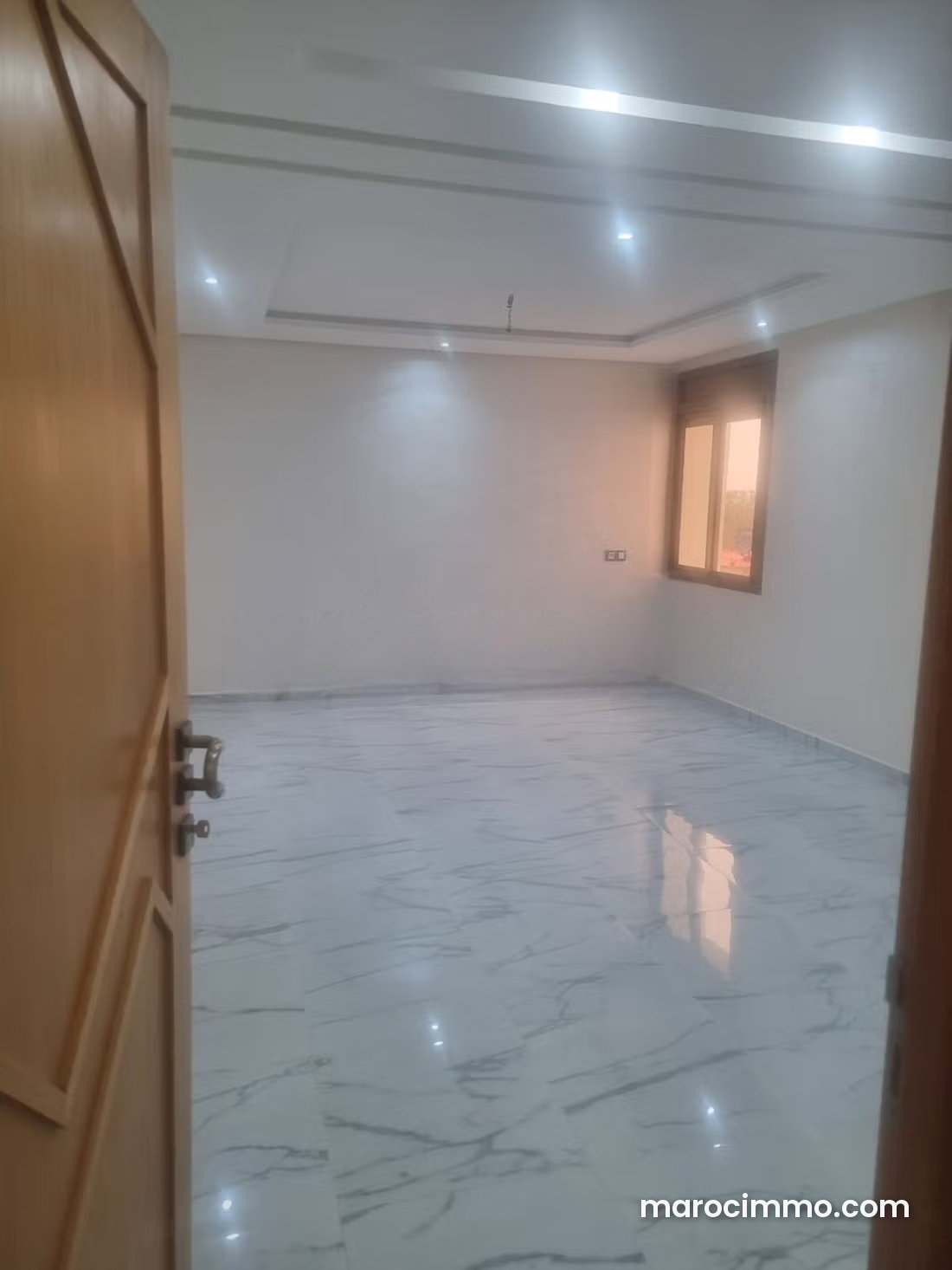 Appartement lumineux à Hassan Rabat, 5ème étage avec garage — Rabat