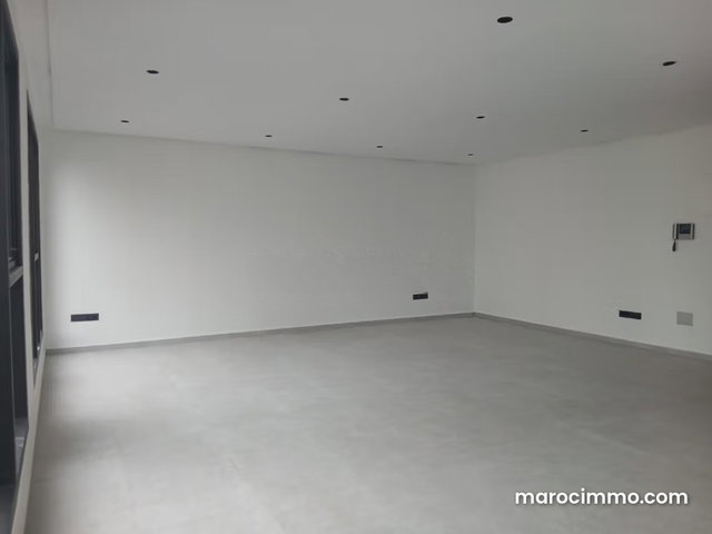 Plateau Bureau Neuf à louer Abdelmoumen 51 m² — 2