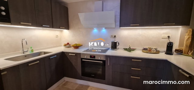 Très beau et lumineux appartement au 4ème étage d'une belle résidence — 3