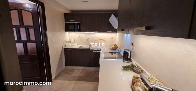 Très beau et lumineux appartement au 4ème étage d'une belle résidence — 4