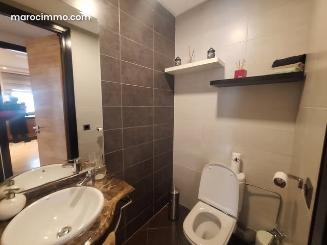Appartement à louer à Roches Noires. 3 grandes pièces. Meublé — 5