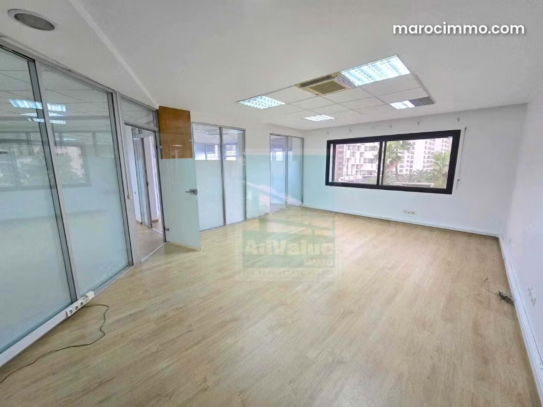 Bureau 245 m² Bourgogne, Casablanca, angle Boulevard Anfa — Casablanca