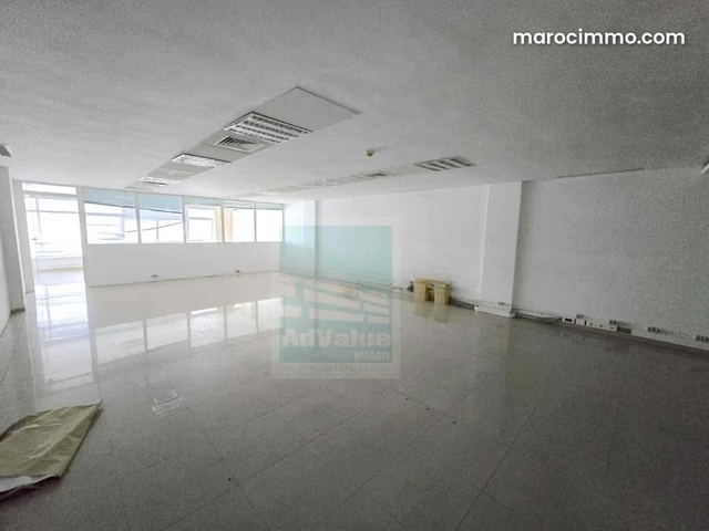 DL. 1010: Bureau sur l’Avenue Hassan Sghir — Casablanca