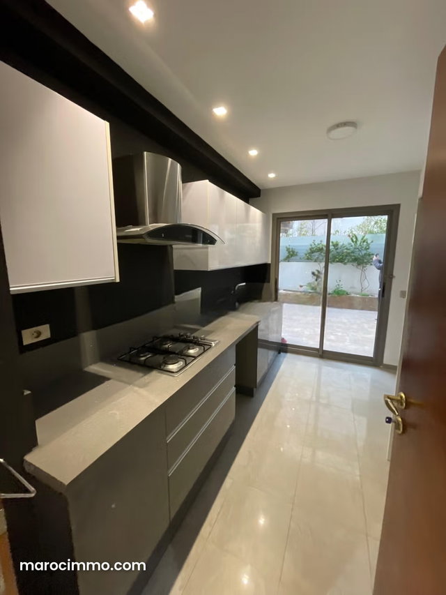 Appartement 2 Chambres à Louer CFC — 5