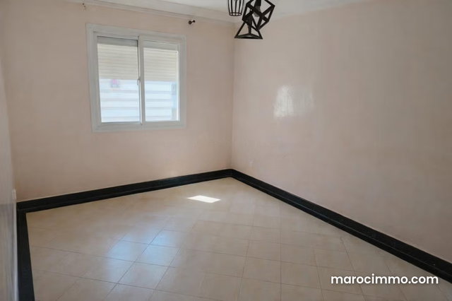 Maison a vendre à tlila — 3