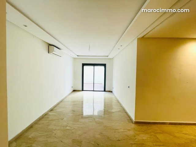 Location bel appartement vide val fleuri terrasse — 2