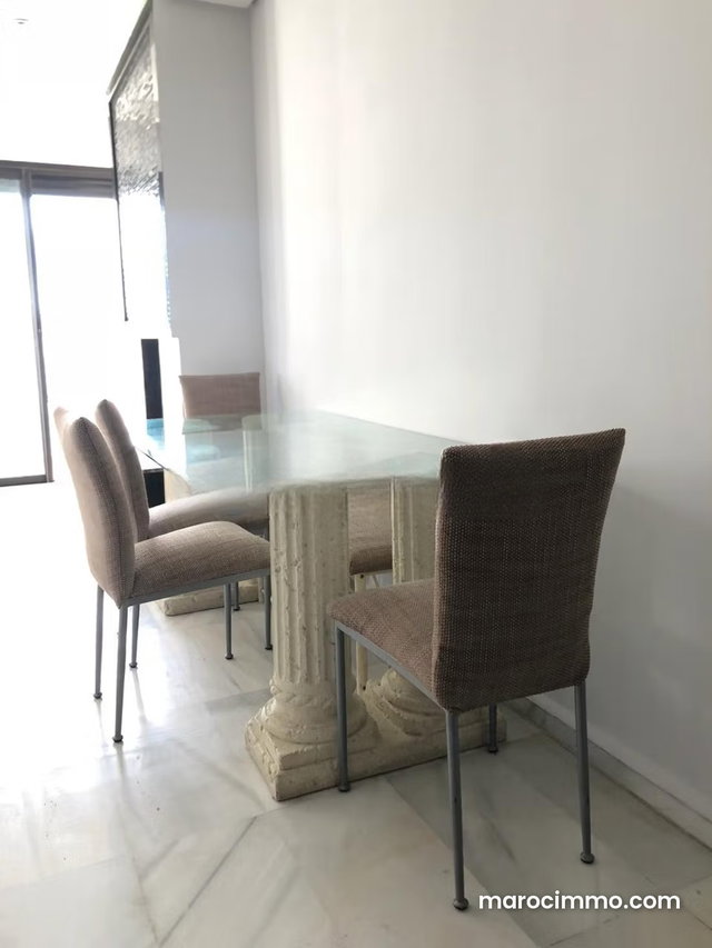 Vacant Apartment for Rent in Ville Verte. 2 Large Rooms — 4