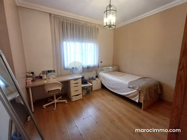 Appartement à vendre 229 m², 4 chambres Mers Sultan Casablanca — 3