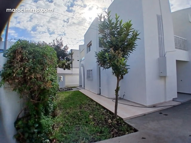 Jolie villa dans quartier tres calme — 2