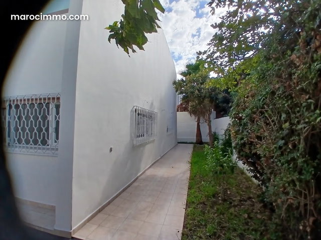Jolie villa dans quartier tres calme — 4