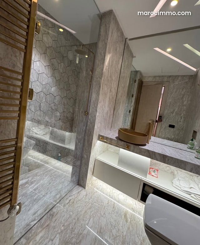 Luxury Furnished Apartment with Sea View — 5