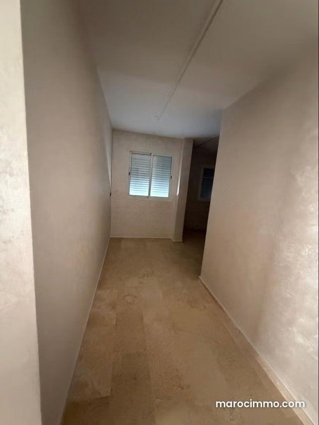 Appartement en vente à Hay Hassani. 2 chambres agréables. Concierge — 3