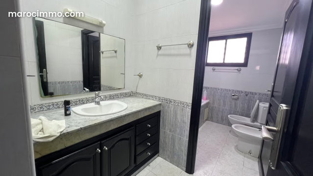 Luxurious Villa for Rent in Harhoura. 250 m². Fully Furnished — 4