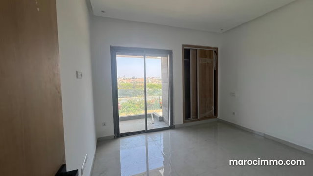 Bungalow 260 m² à Harhoura en résidence sécurisée — 3