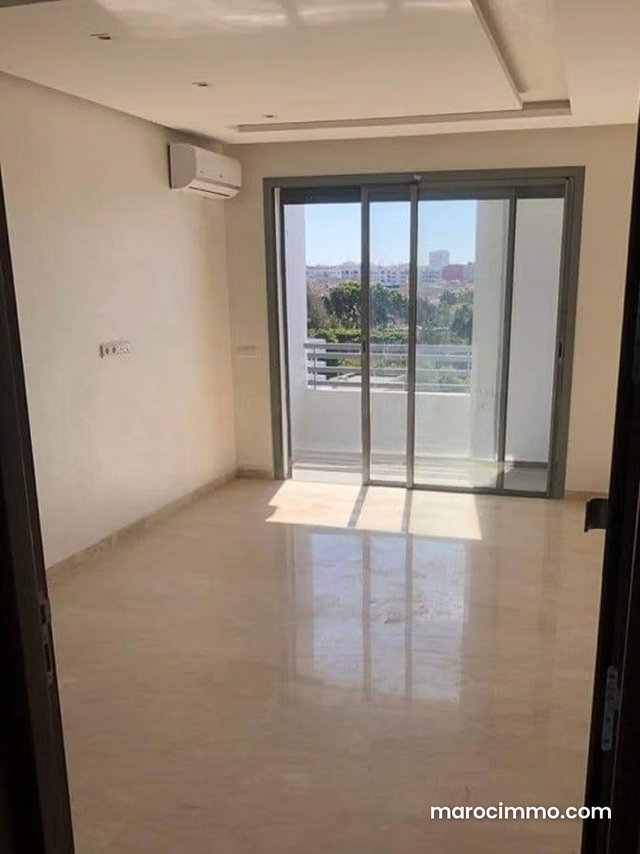 Studio vide Luxe 43m2 à Quartier Palmier 2pas Tram — 3