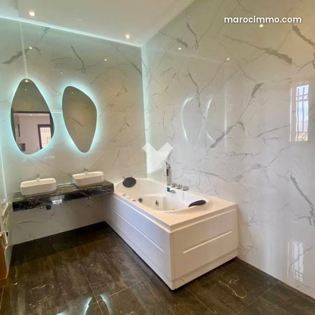 Villa à Vendre de 401.0 m² à Marrakech, Route De Casablanca — 5