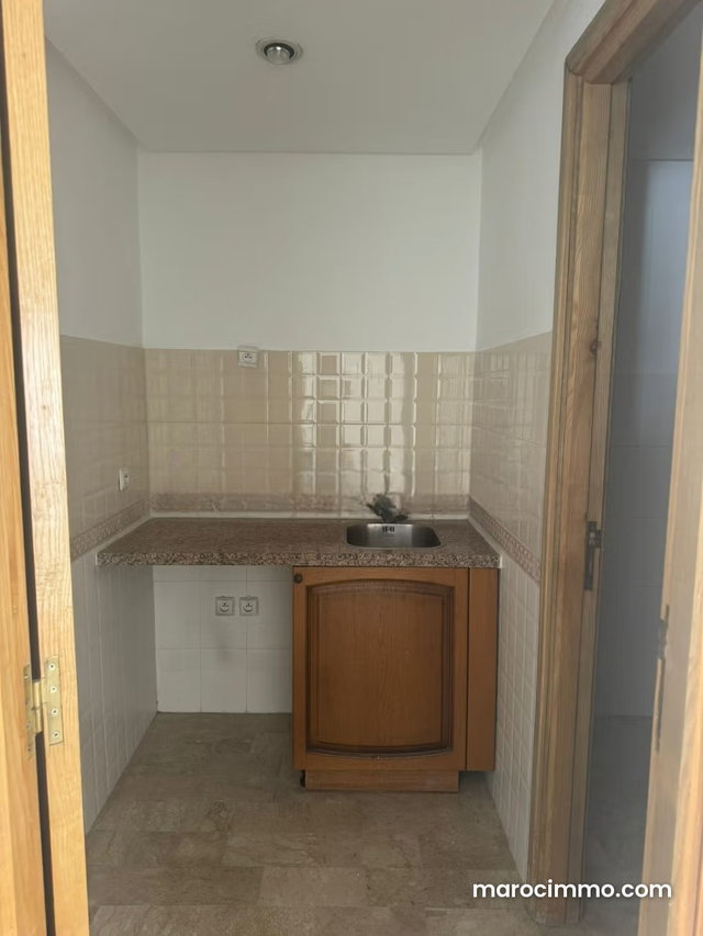 Bureaux en vente à Racine. Superficie 118 m². Résidence sécurisée — 5