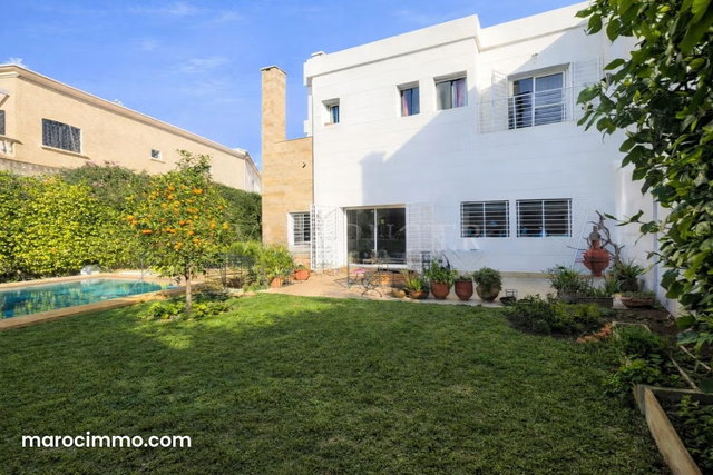 Vente villa à 3 niveaux sur un terrain de 462m2 à Dar Bouazza — 2