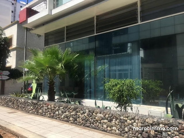 Immeuble professionel à louer à quartier gautier — 2
