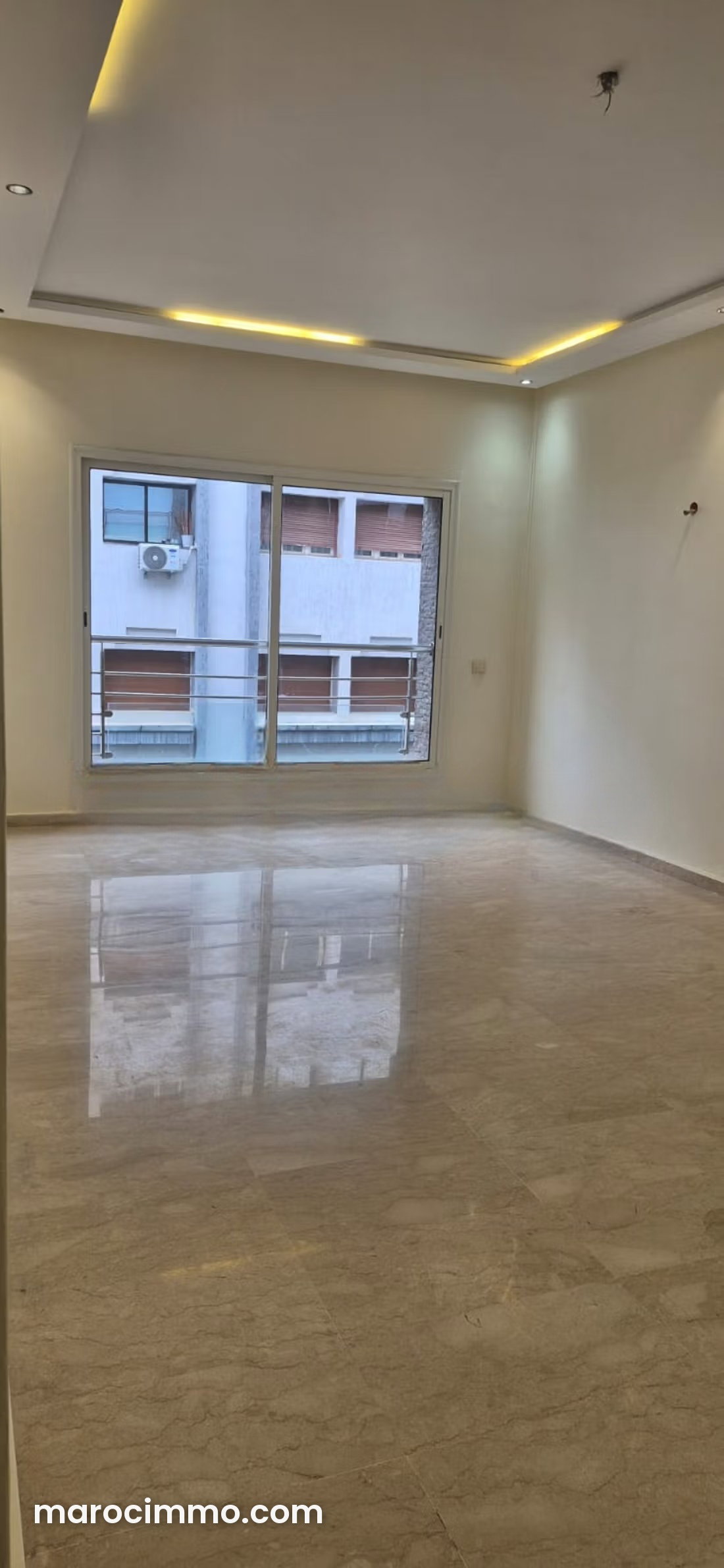 Furnished Apartment with Terrace in Casablanca’s Golden Triangle — Casablanca