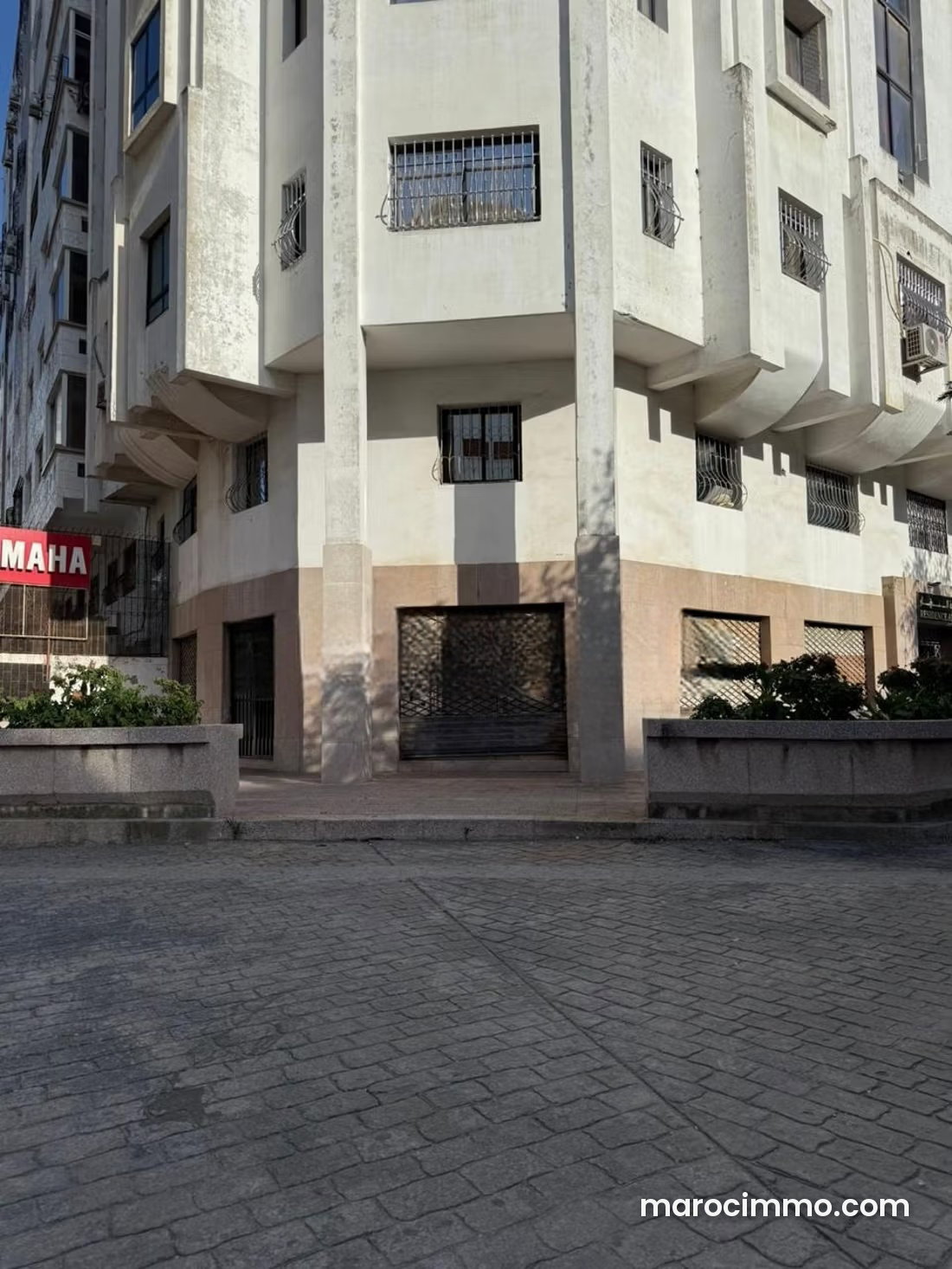 128 m² Commercial Premises, Corner Unit with Two Frontages, De La Plage, Tangier — Tangier
