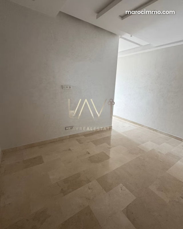 Unfurnished Apartment in Iberie — 3