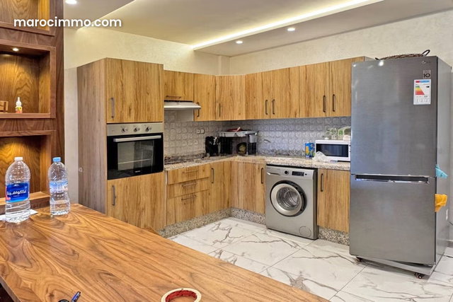 À louer à l'année appartement moderne meublé 2ch — 2