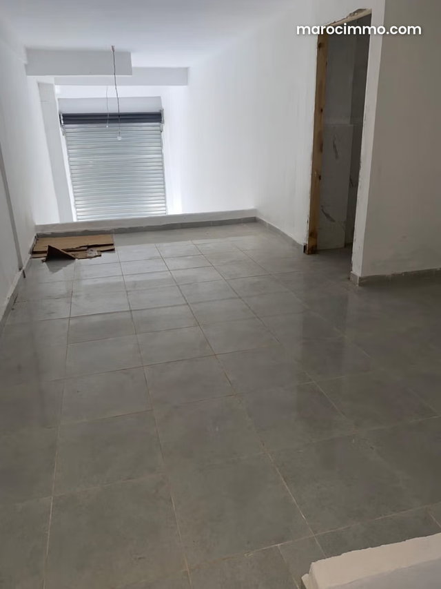 Beau local commercial en location à Sidi Maarouf. Superficie 44 m² — 2