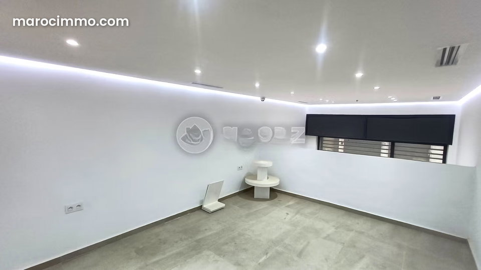 Office for Rent 50 m² Champ de Course Fès
