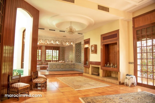 A vendre villa de 1375 m² au quartier californie — 4