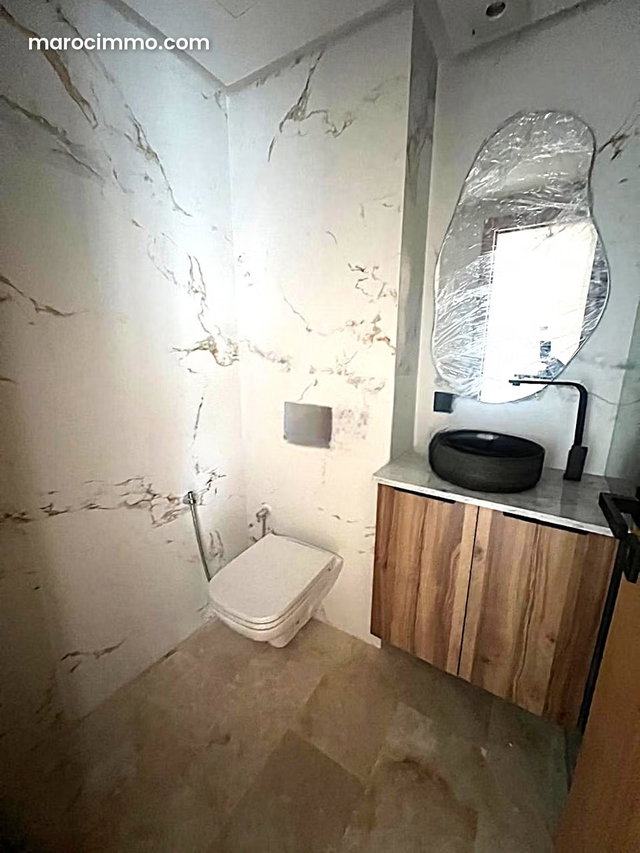 Apartment for sale in Franceville. 46 m². Terrace — 2